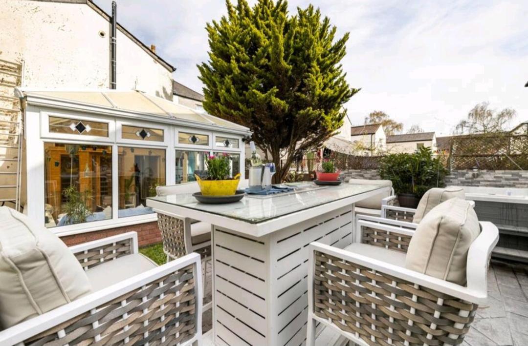 The Mews - Less Than 1Km To City Centre - Stadium - Castle - 10 Min Walk Cardiff Exteriér fotografie